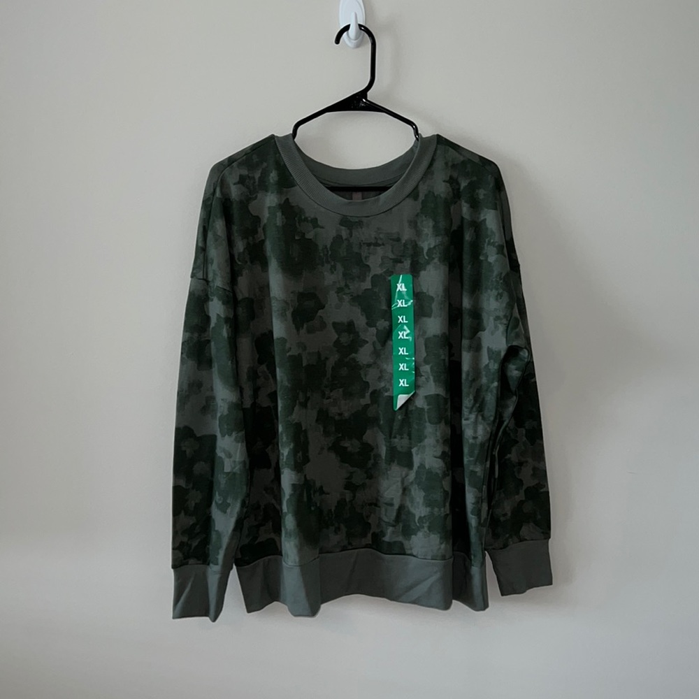 NEW WITH TAGS Mondetta Printed Sweatshirt Size XL